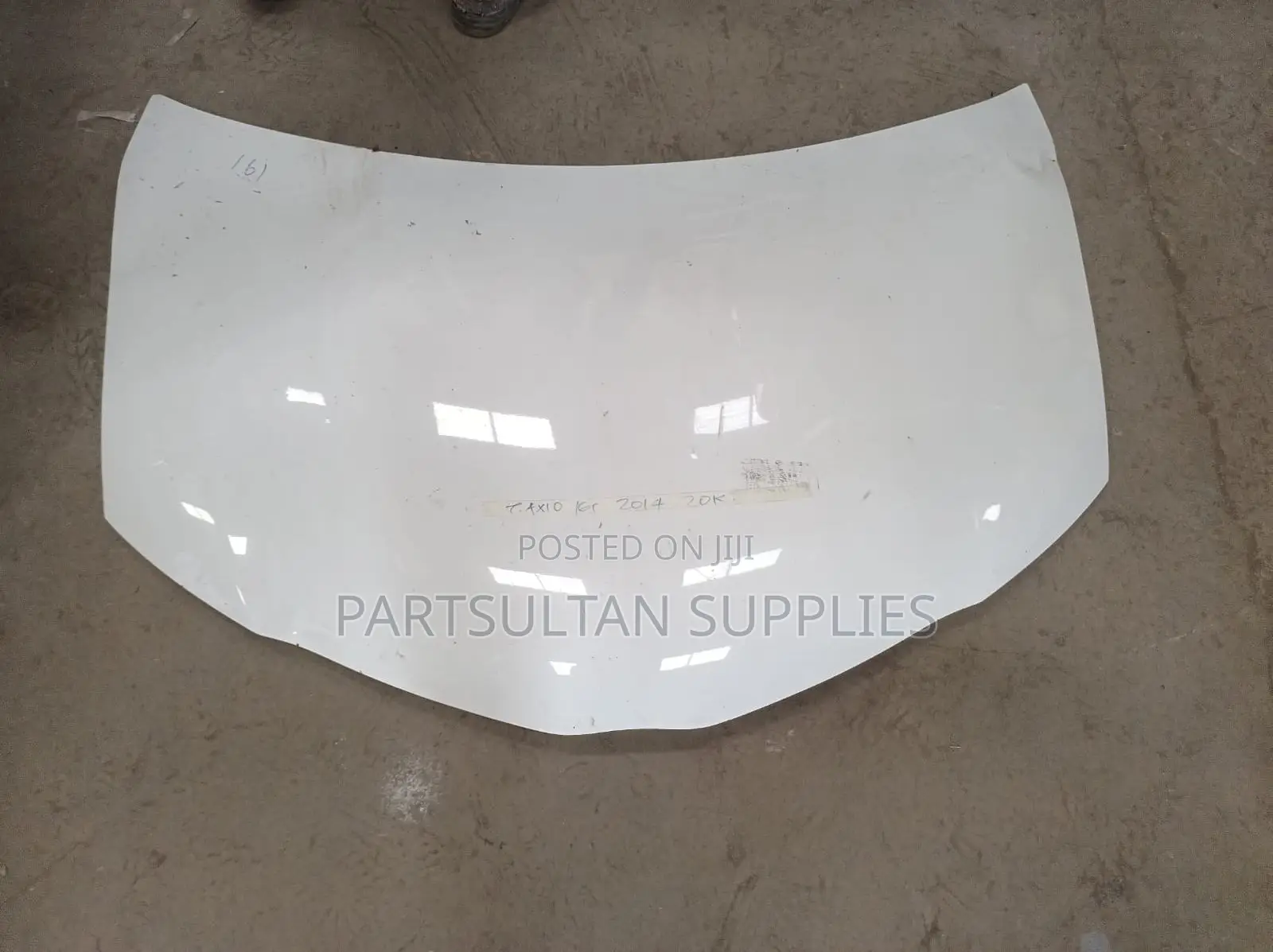 Bonnet Toyota Axio 165 2014