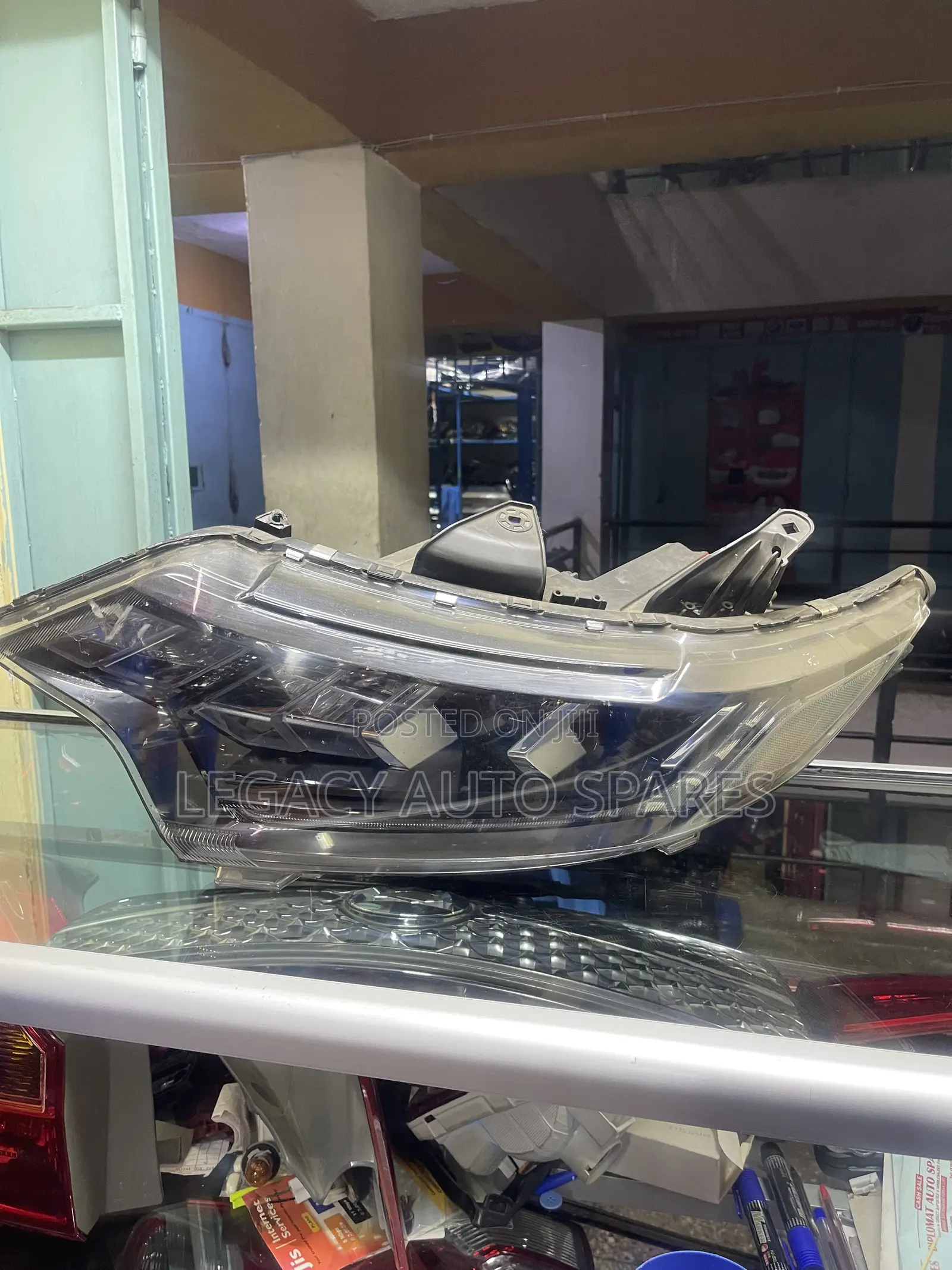 Mitsubishi Outlander Headlight(2018)
