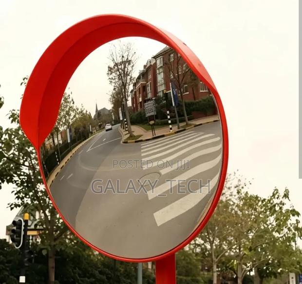 Convex Traffic Safety Mirror 🚗⚠ - thumbnail 2
