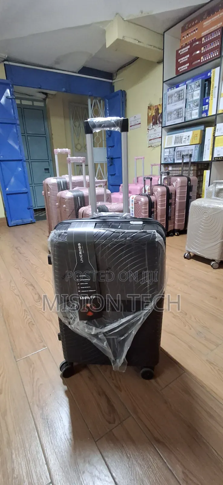 Single Unbreakable Medium Suitcase