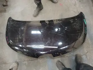 Bonnet Nissan Biante