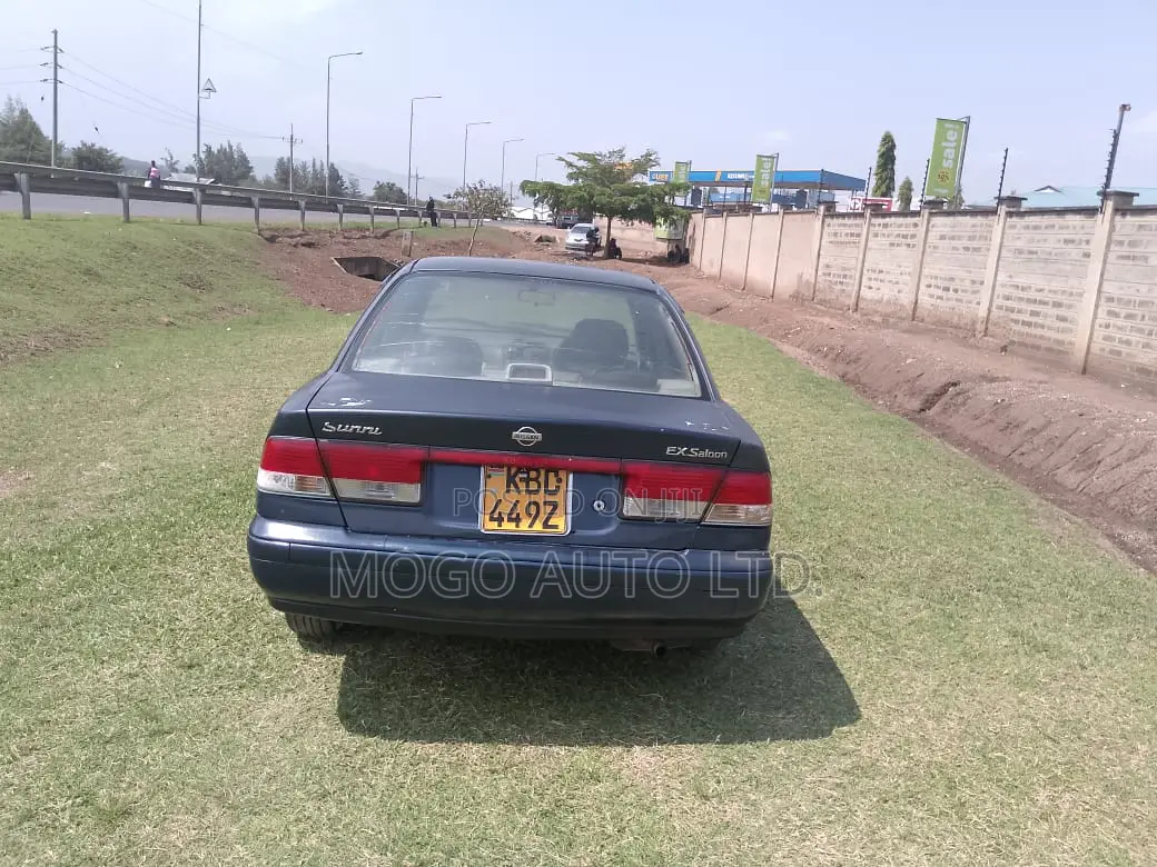 Nissan Sunny 2001 Blue