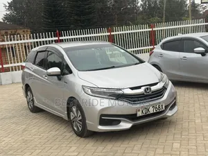 Honda Fit Shuttle 1.5 Hybrid 2WD 2016 Silver