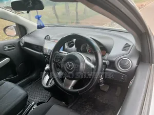 Mazda Demio 2012 Silver
