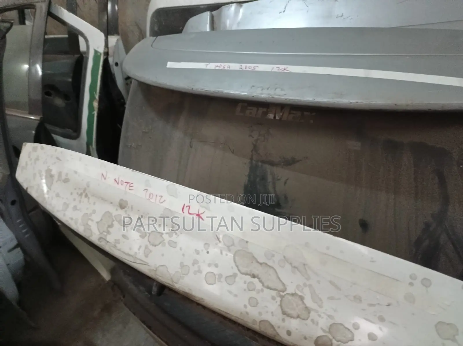 Tailgate Nissan Note 2012
