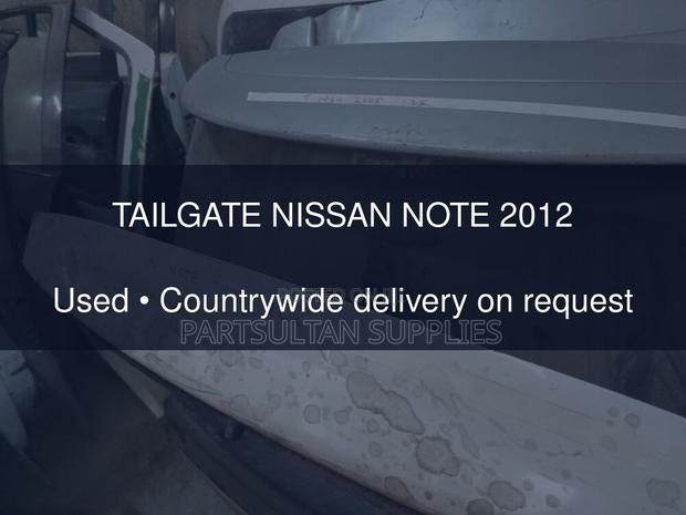 Tailgate Nissan Note 2012 - thumbnail 2