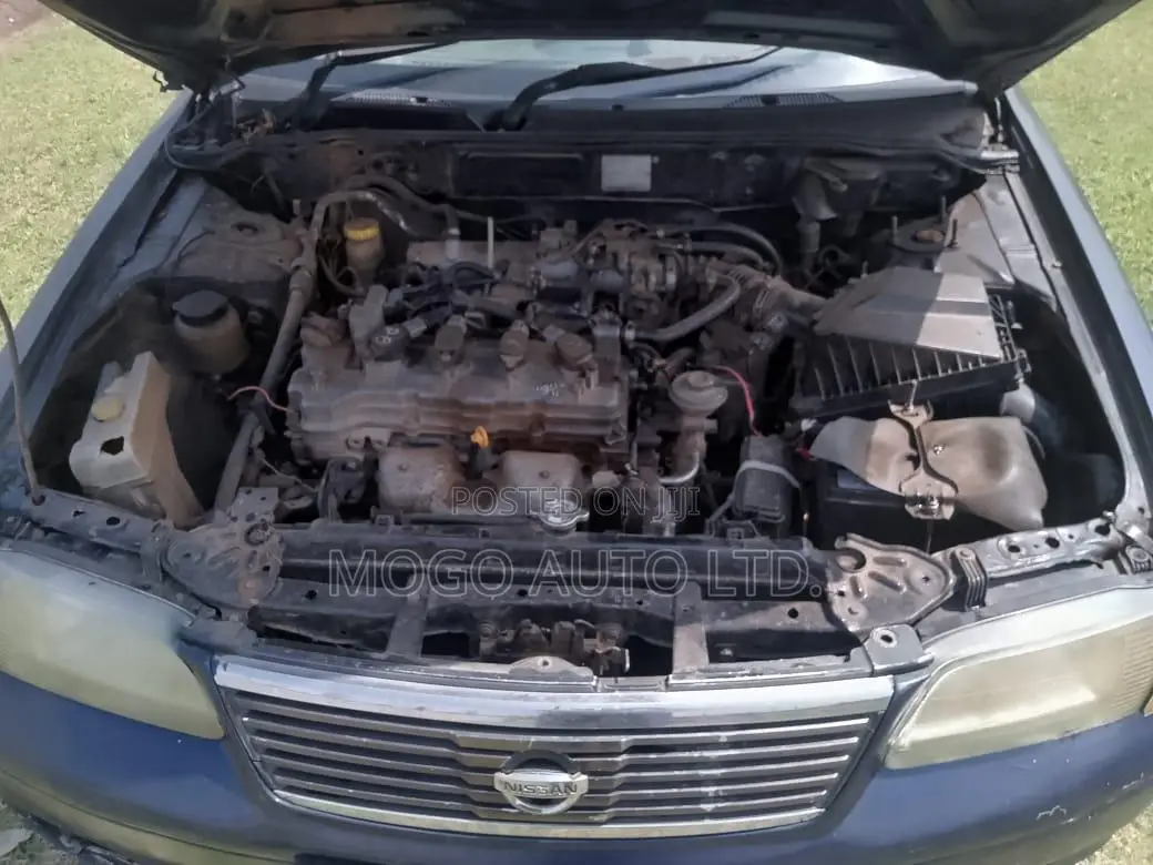 Nissan Sunny 2001 Blue