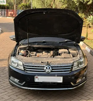 Volkswagen Passat 2011 Black