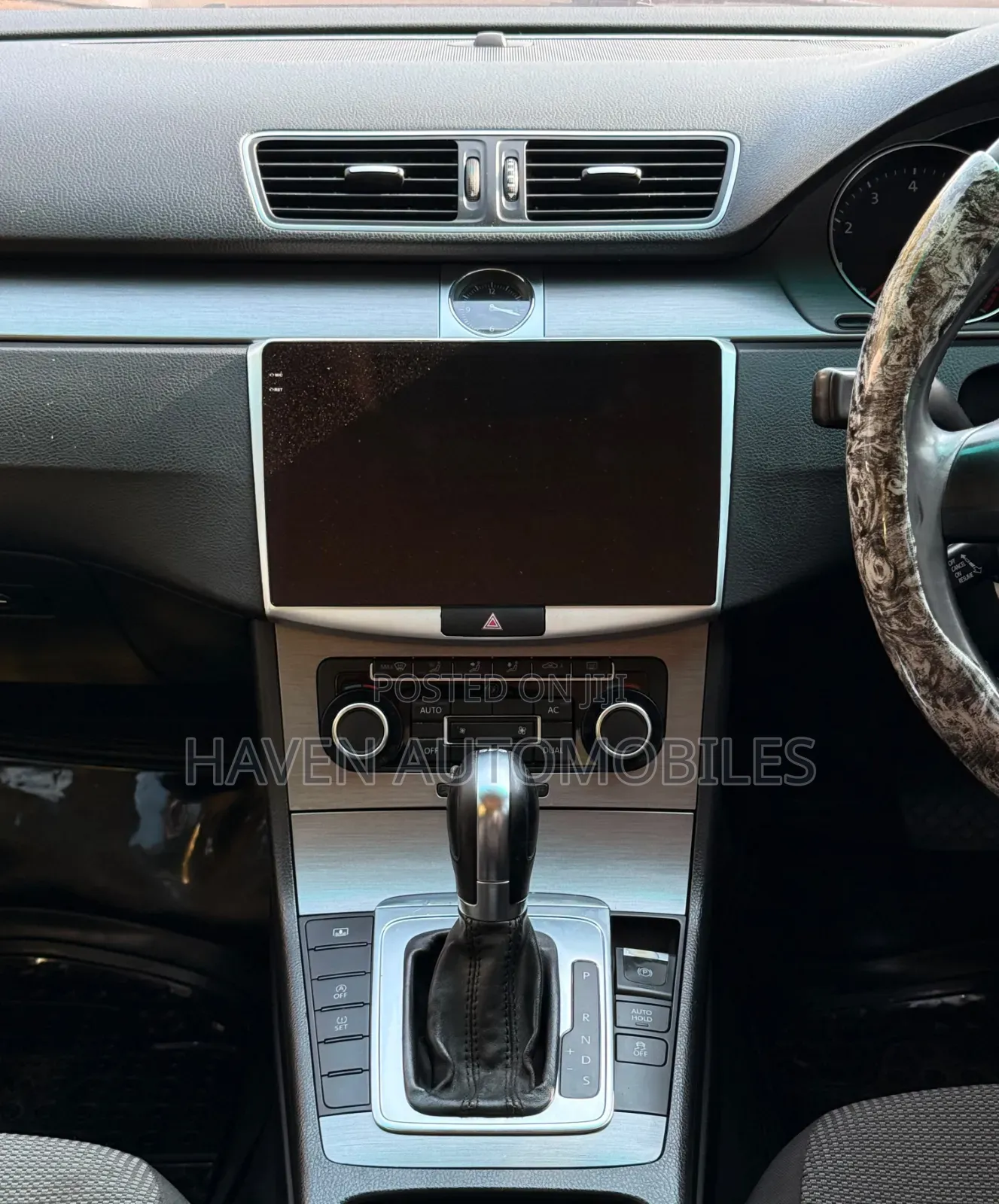 Volkswagen Passat 2011 Black