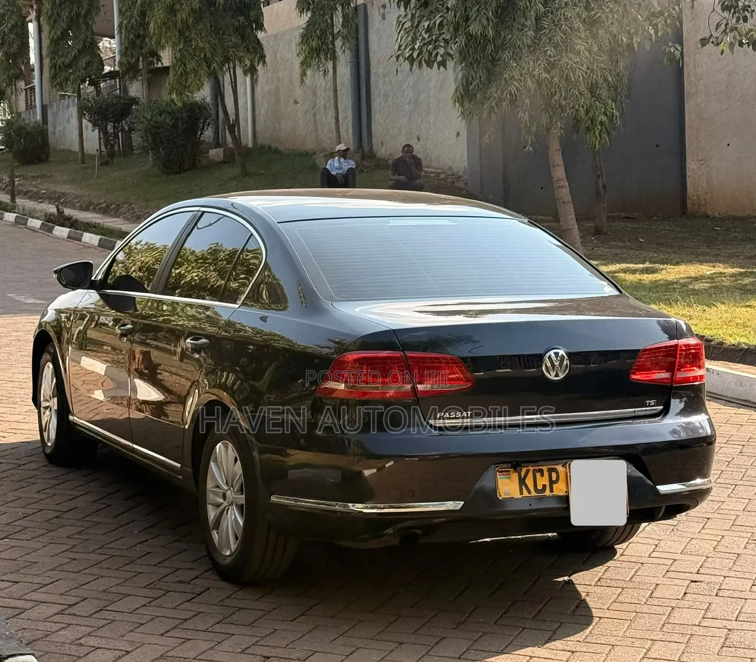 Volkswagen Passat 2011 Black