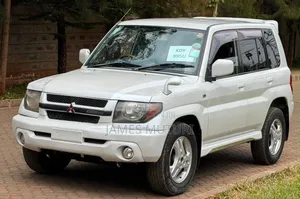 Mitsubishi Pajero 2004 Pearl