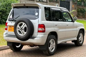 Mitsubishi Pajero 2004 Pearl