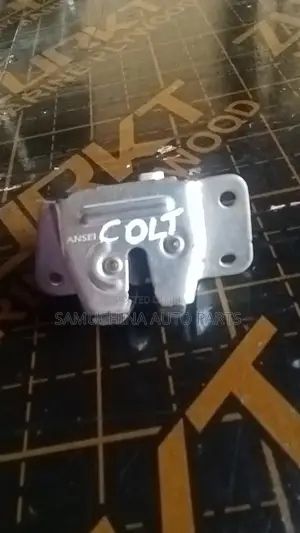 Boot Lock Mitsubishi Colt