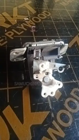 Boot Lock Mitsubishi Colt
