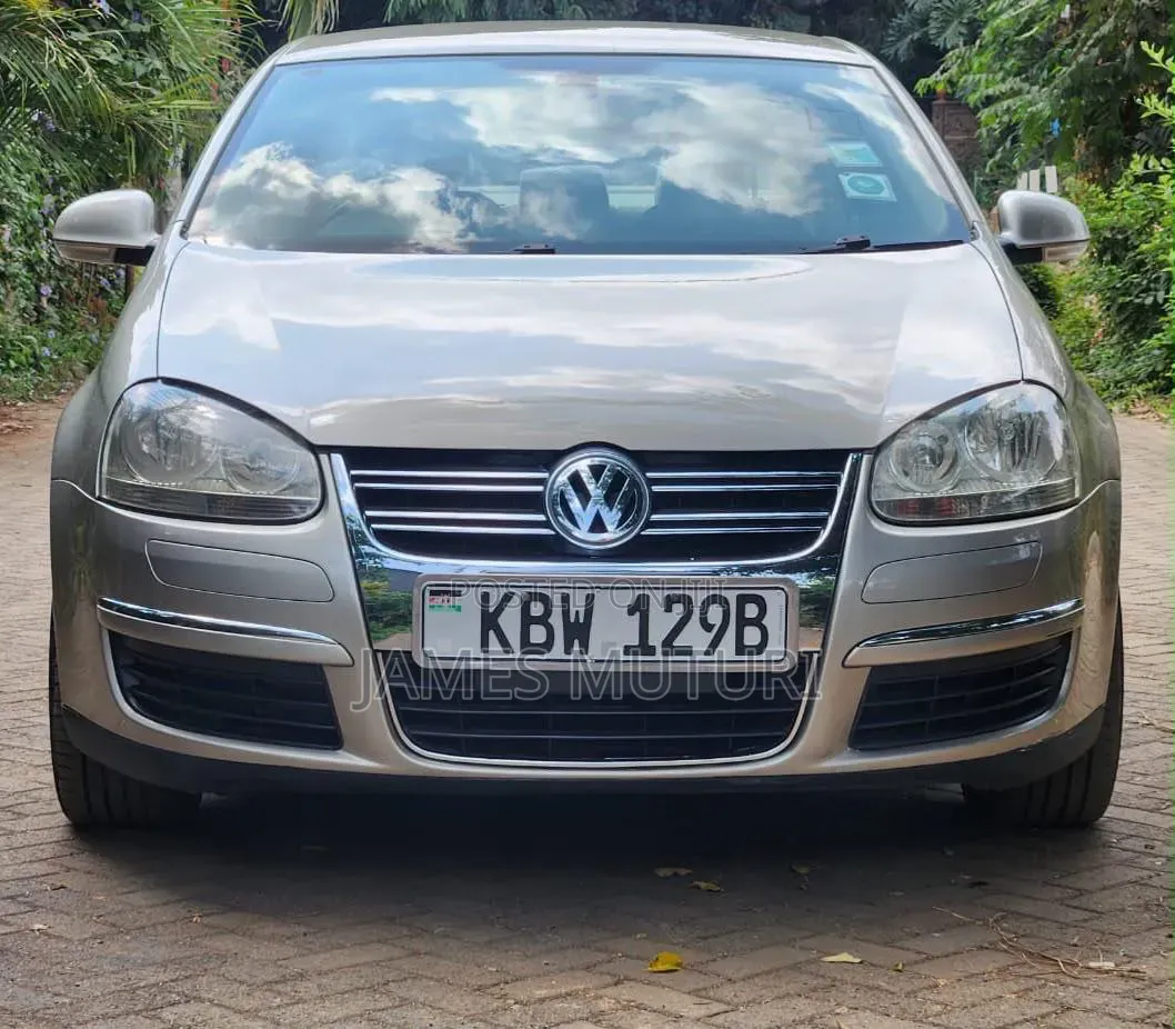 Volkswagen Jetta 2006 Gold