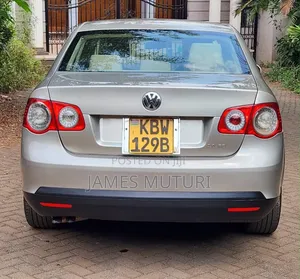 Volkswagen Jetta 2006 Gold