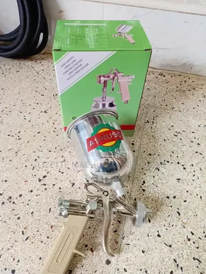Metallic Pneumatic Spray Gun