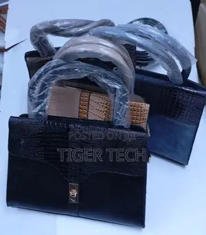 Black Crocodile-Pattern Dual-Texture Finish Ladies Handbag