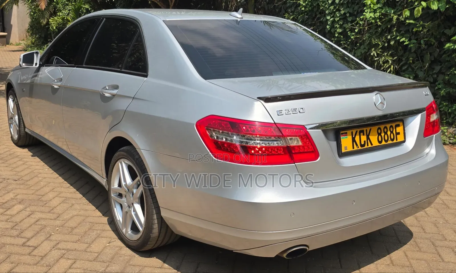 Mercedes-Benz E250 2009 Silver