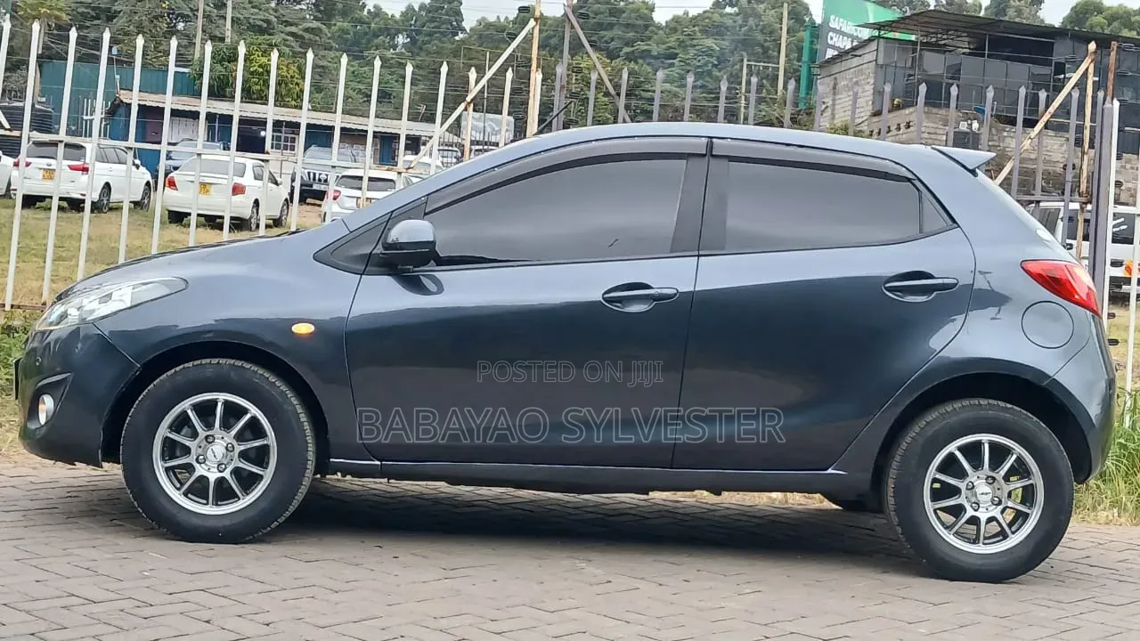 Mazda Demio 2014 Gray
