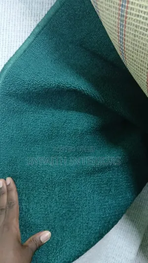 Edge to Edge Green Carpet