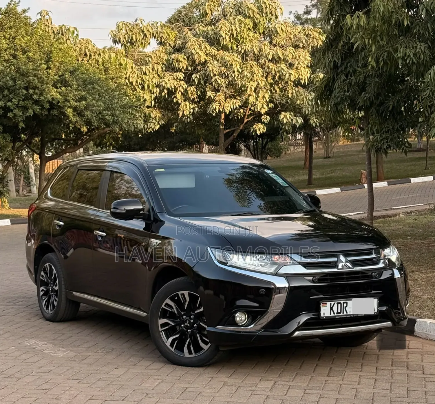 Mitsubishi Outlander 2017 Black