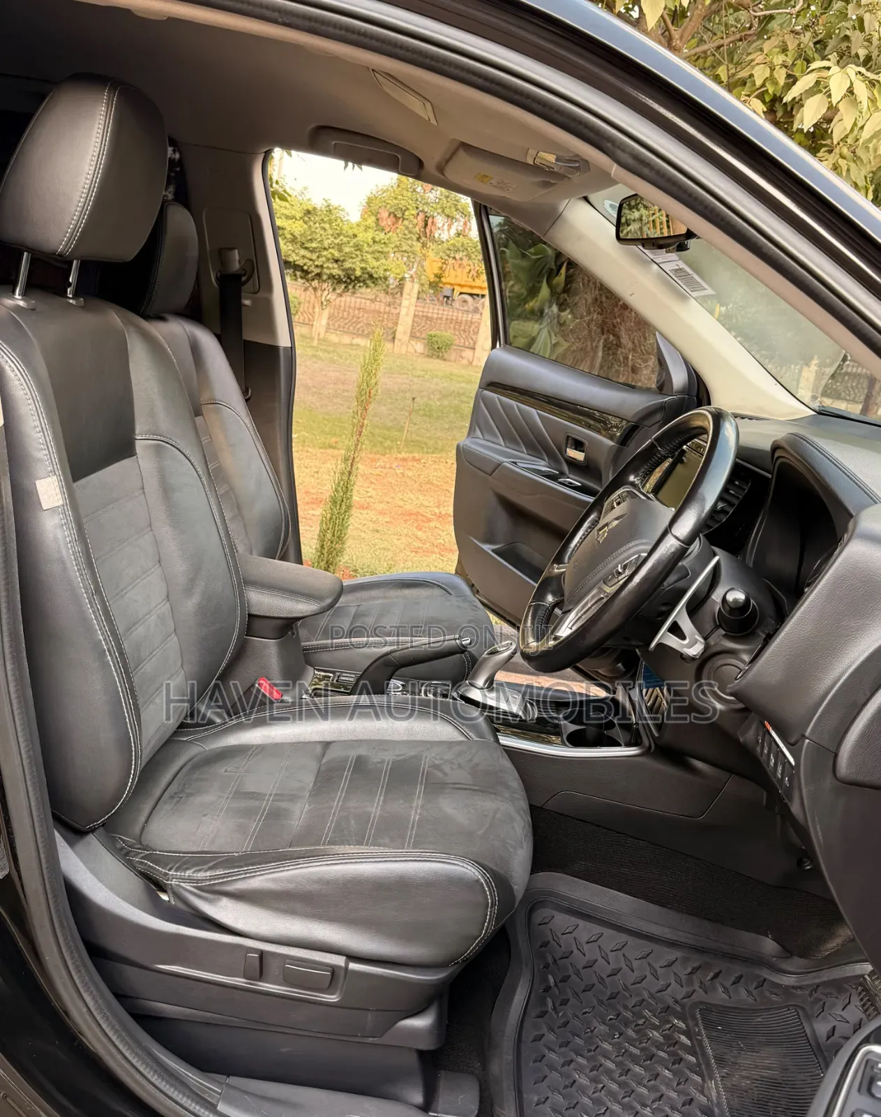 Mitsubishi Outlander 2017 Black