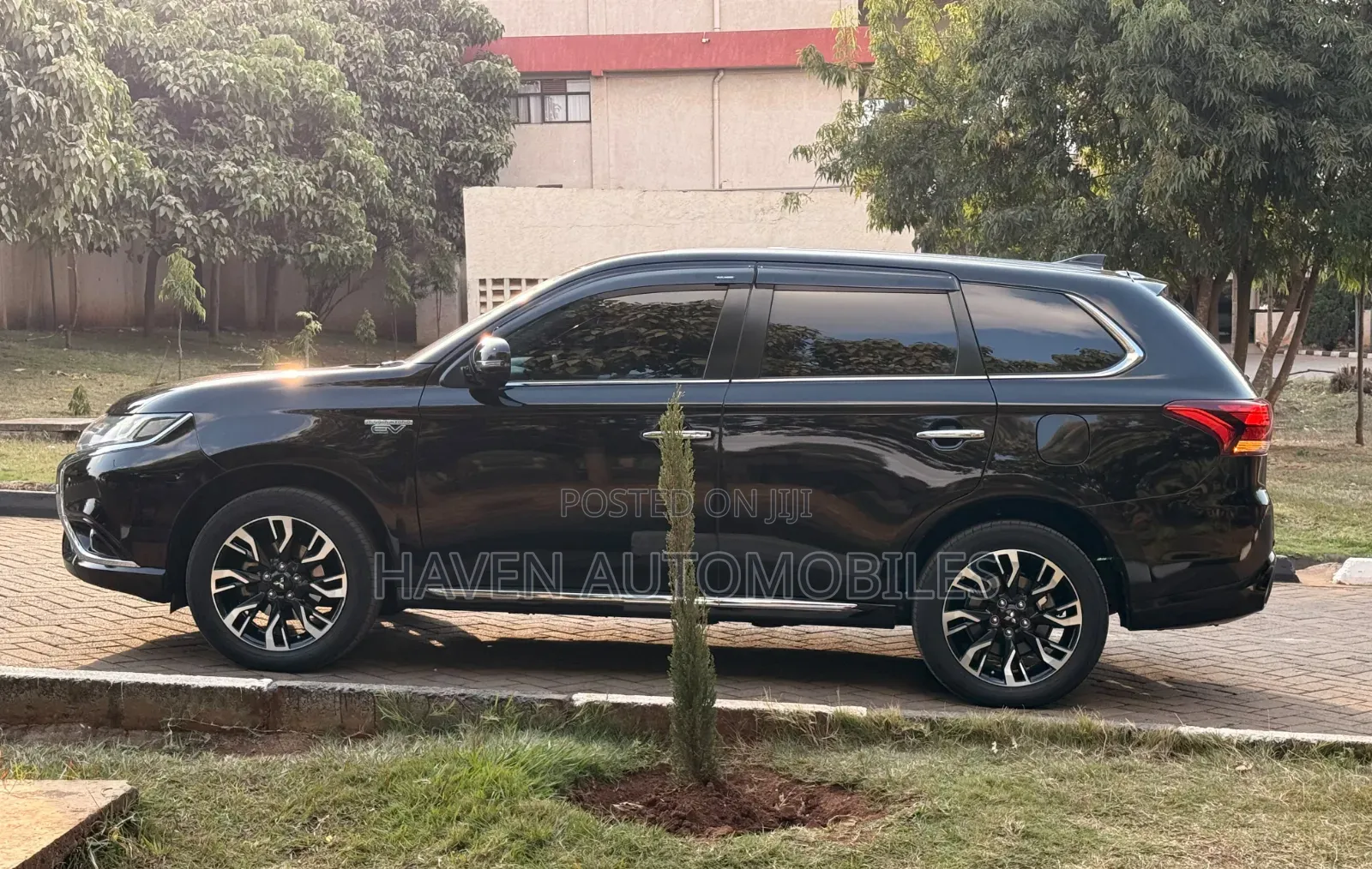 Mitsubishi Outlander 2017 Black