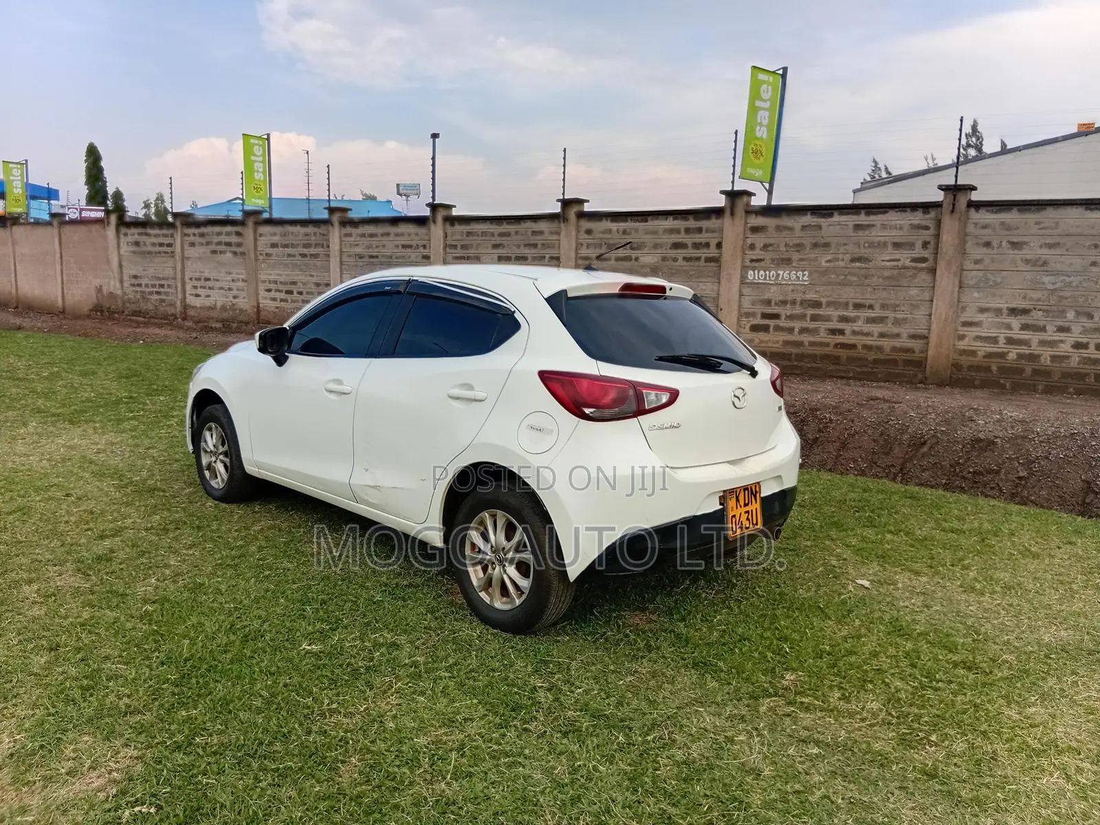 Mazda Demio 2016 Pearl