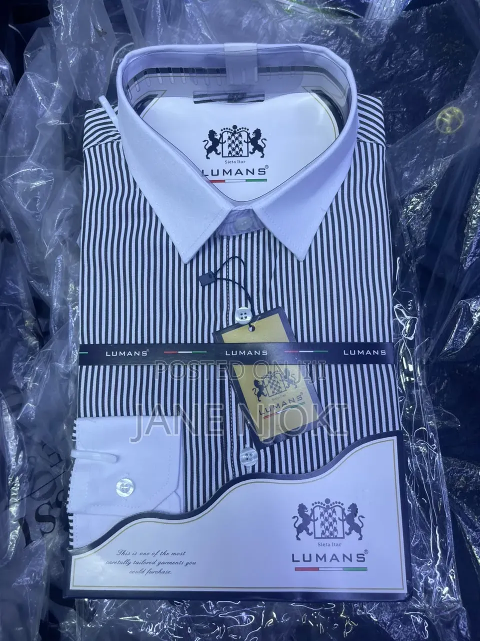 Strippes Shirt With Plain White Collar