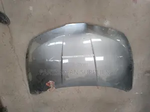 Bonnet Nissan Tiida 2008