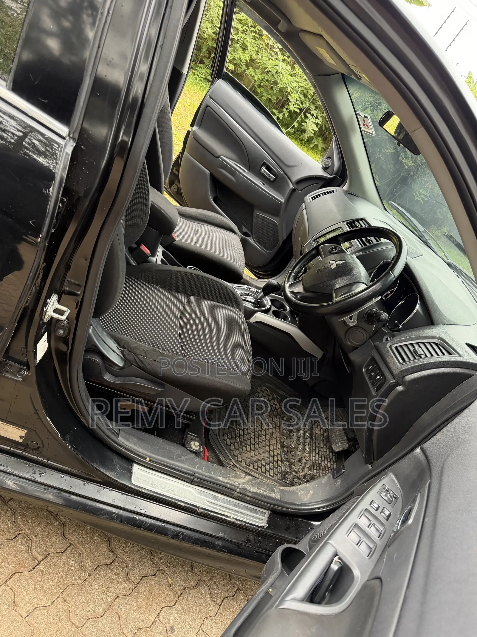 Mitsubishi RVR 2013 Black