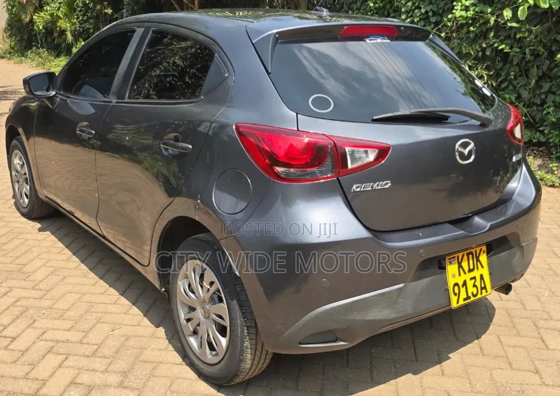 Mazda Demio 2015 Gray