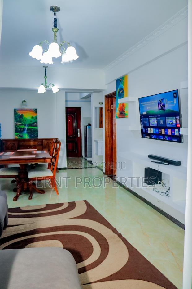  Furnished 2-Bedroom Apartment for Short Long Stay – Dennis Pritt