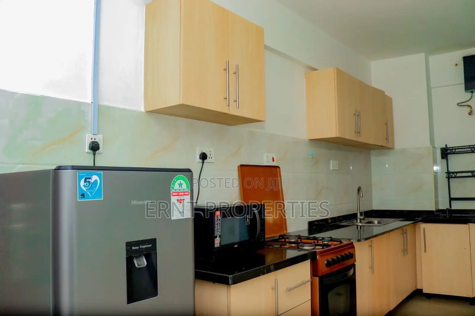  Furnished 2-Bedroom Apartment for Short Long Stay – Dennis Pritt