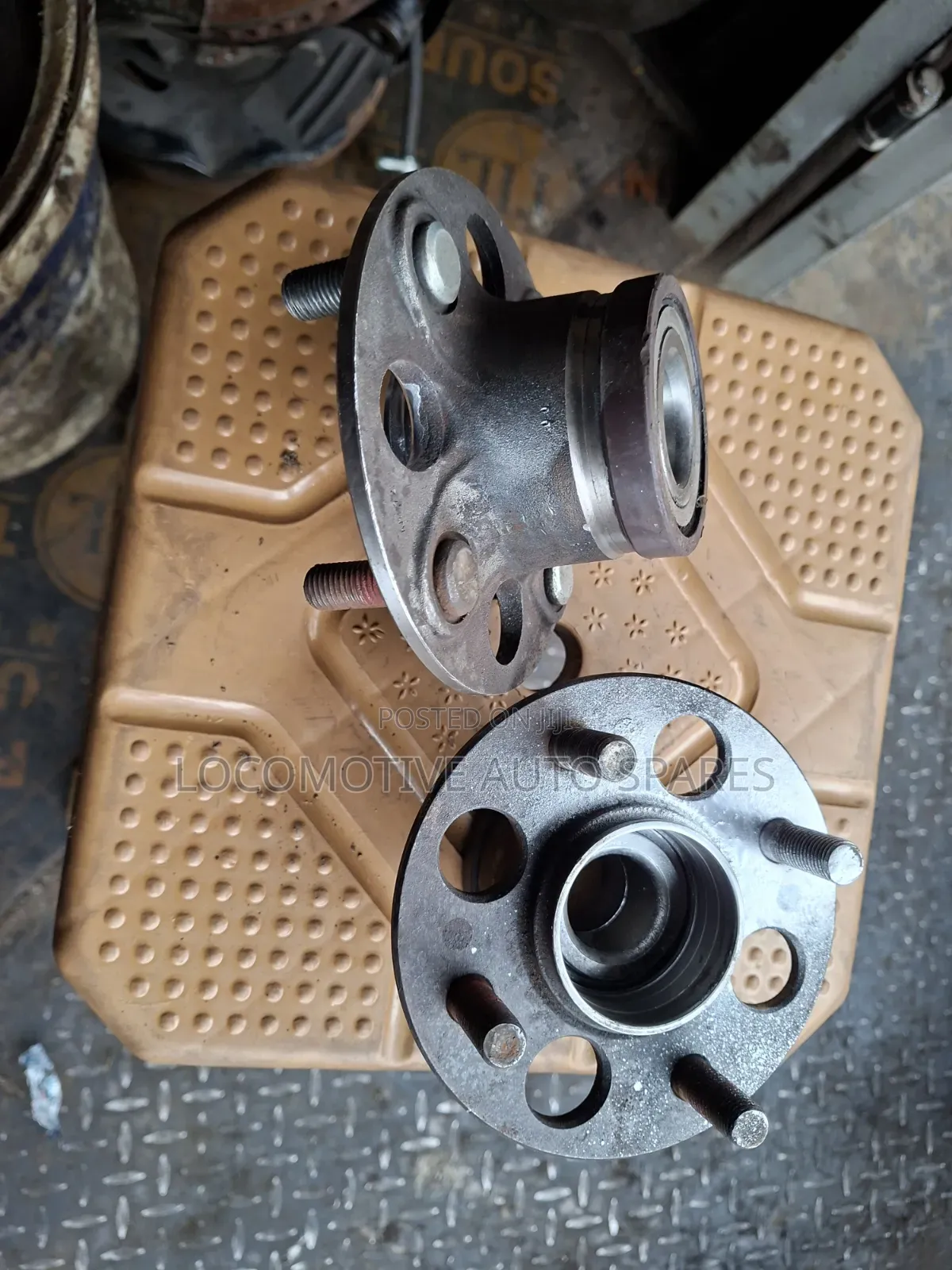 Rear Hub Honda Fit 2010