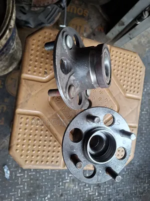 Rear Hub Honda Fit 2010
