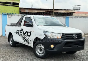 Toyota Hilux 2019 White