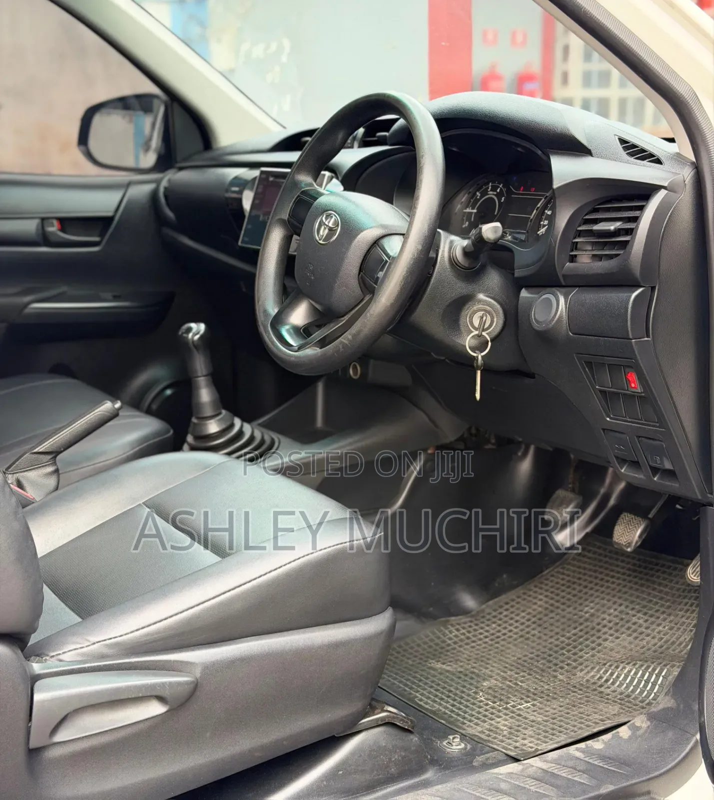 Toyota Hilux 2019 White