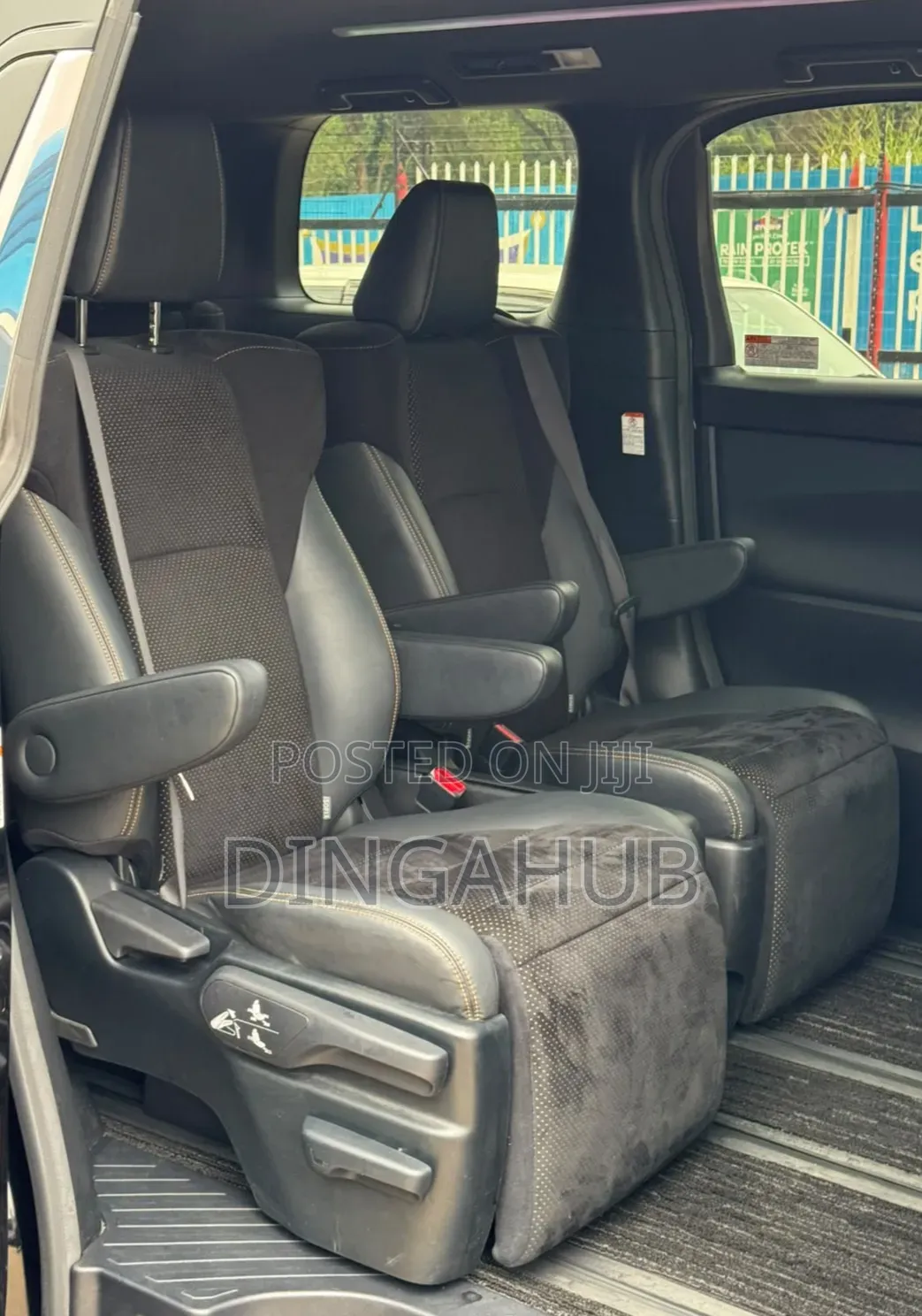Toyota Alphard 2.5 Petrol FWD 2019 Black