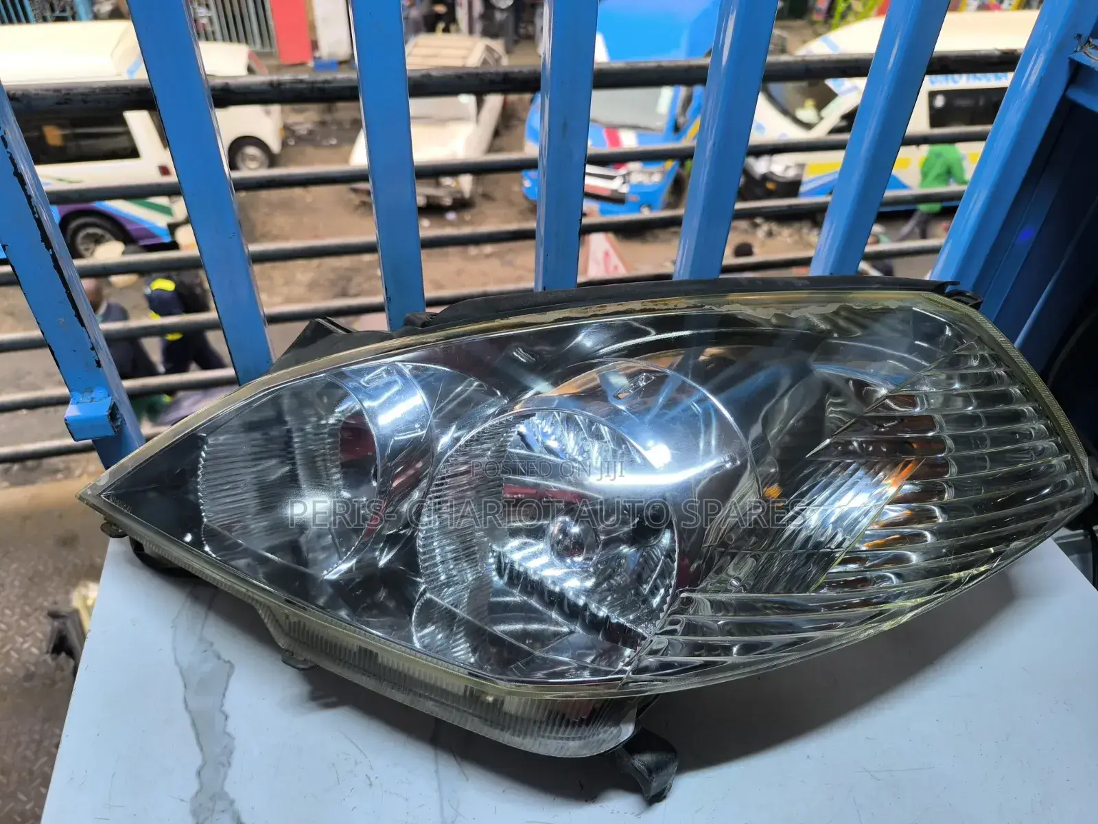Nissan Wingroad Y11 Non Xenon Headlights