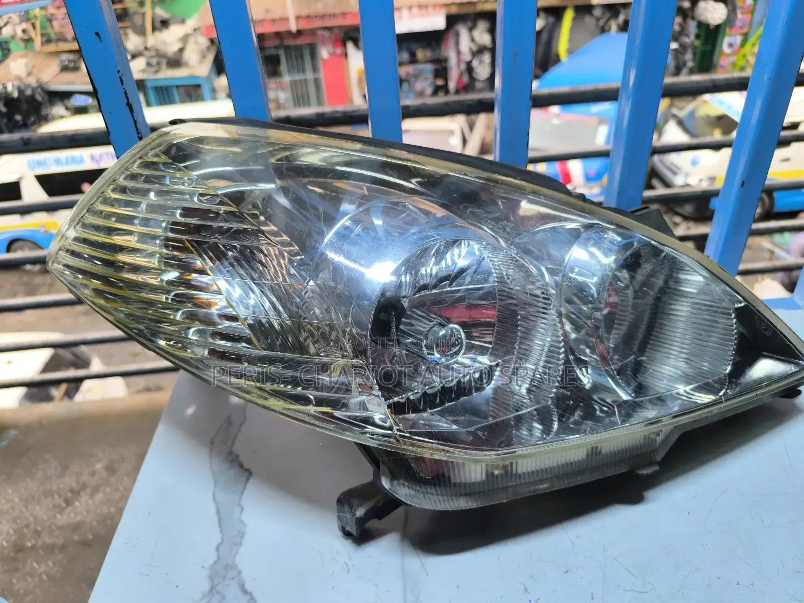 Nissan Wingroad Y11 Non Xenon Headlights