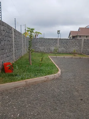 3bdrm Bungalow in Golfview Edtate, Bendor Estate for sale
