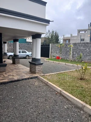 3bdrm Bungalow in Golfview Edtate, Bendor Estate for sale