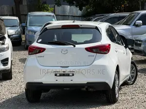 Mazda 2 2019 White