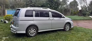 Toyota ISIS 1.8 L 2WD 2014 Silver