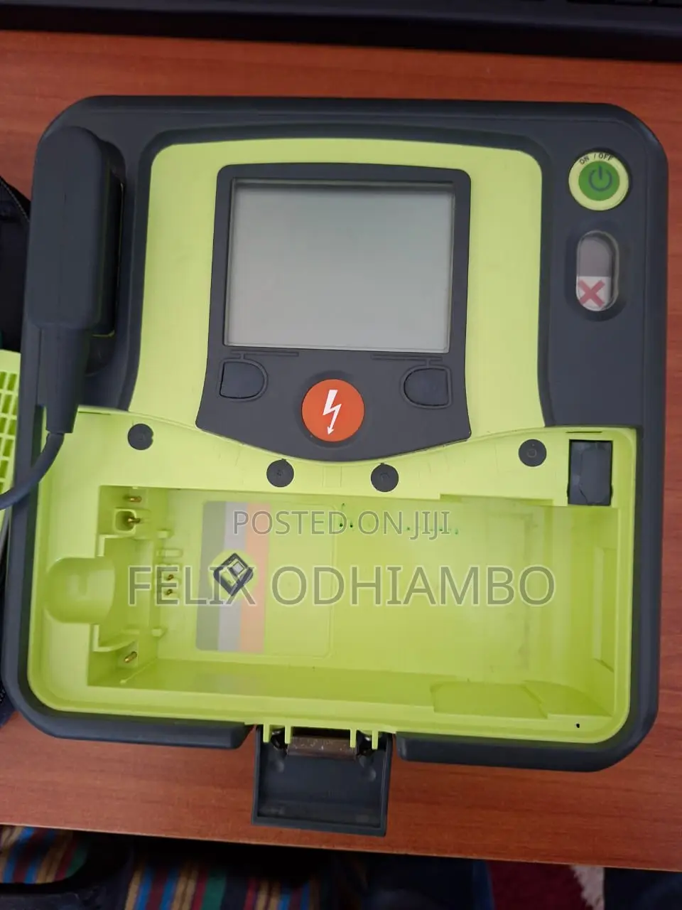 Defibrillator