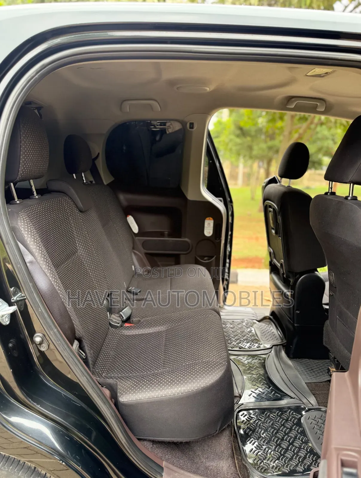 Toyota Spade 2016 Black