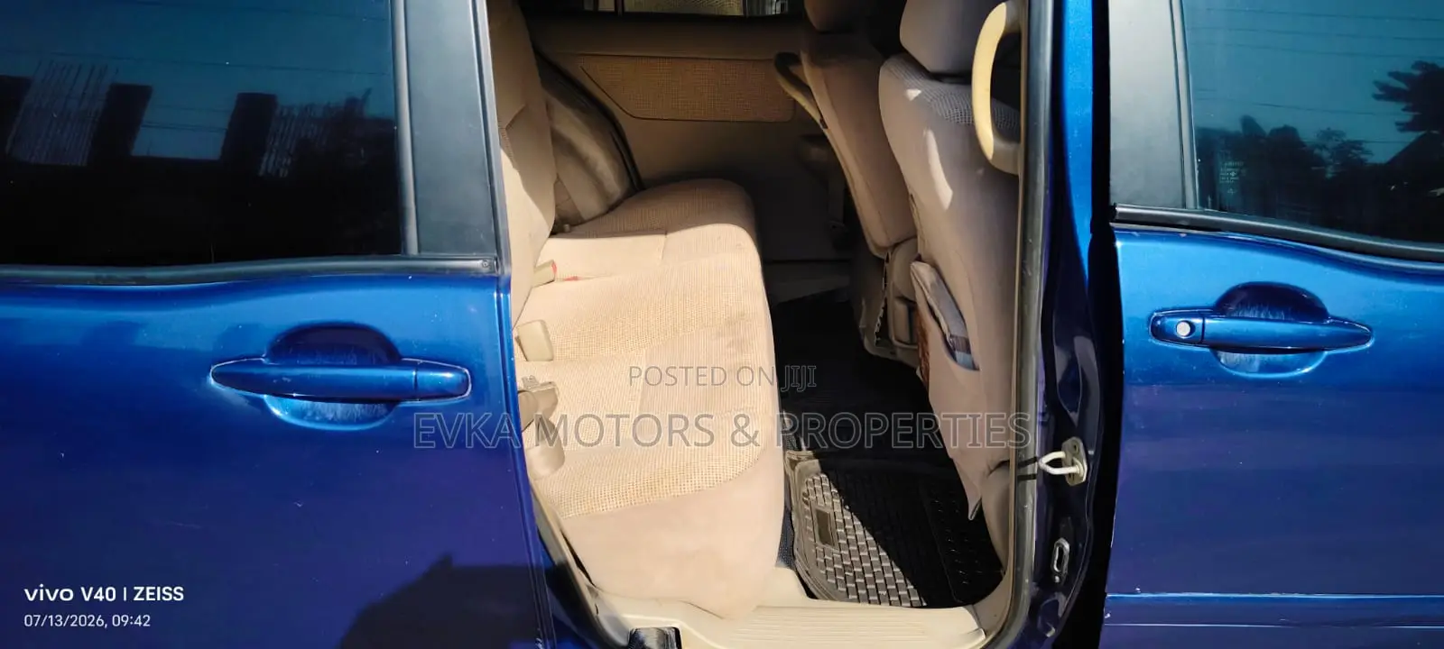 Toyota Raum 2006 Blue
