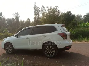 Subaru Forester 2018 White